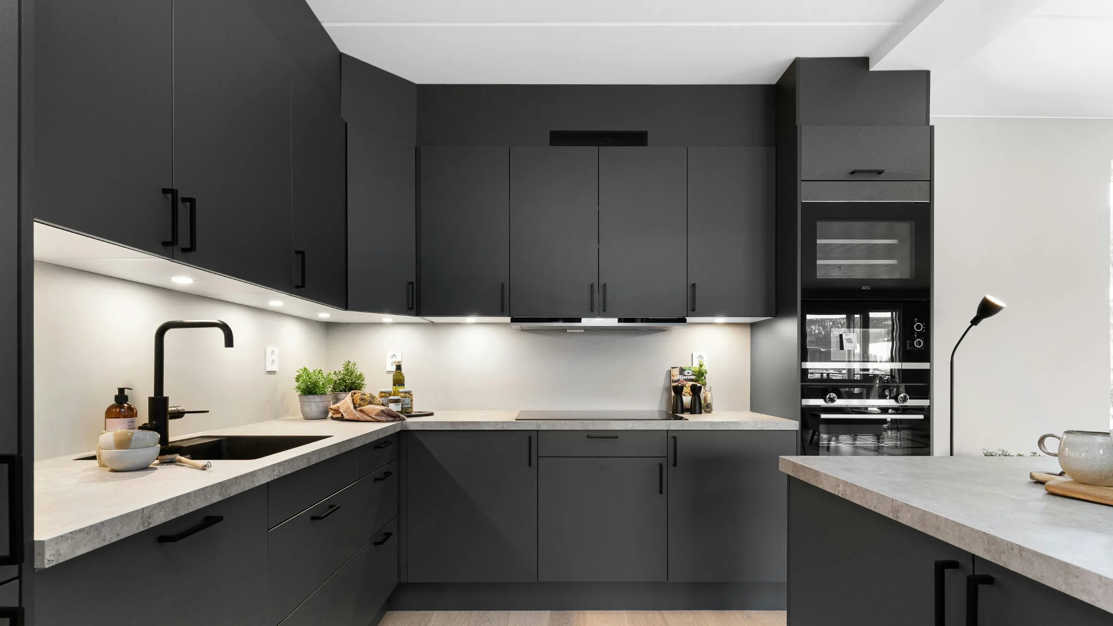 Custom kitchen services Auckland — InVogue Kitchens